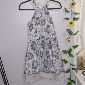 B.Darlin Junior Dress, size 5/5, blue and white lace floral